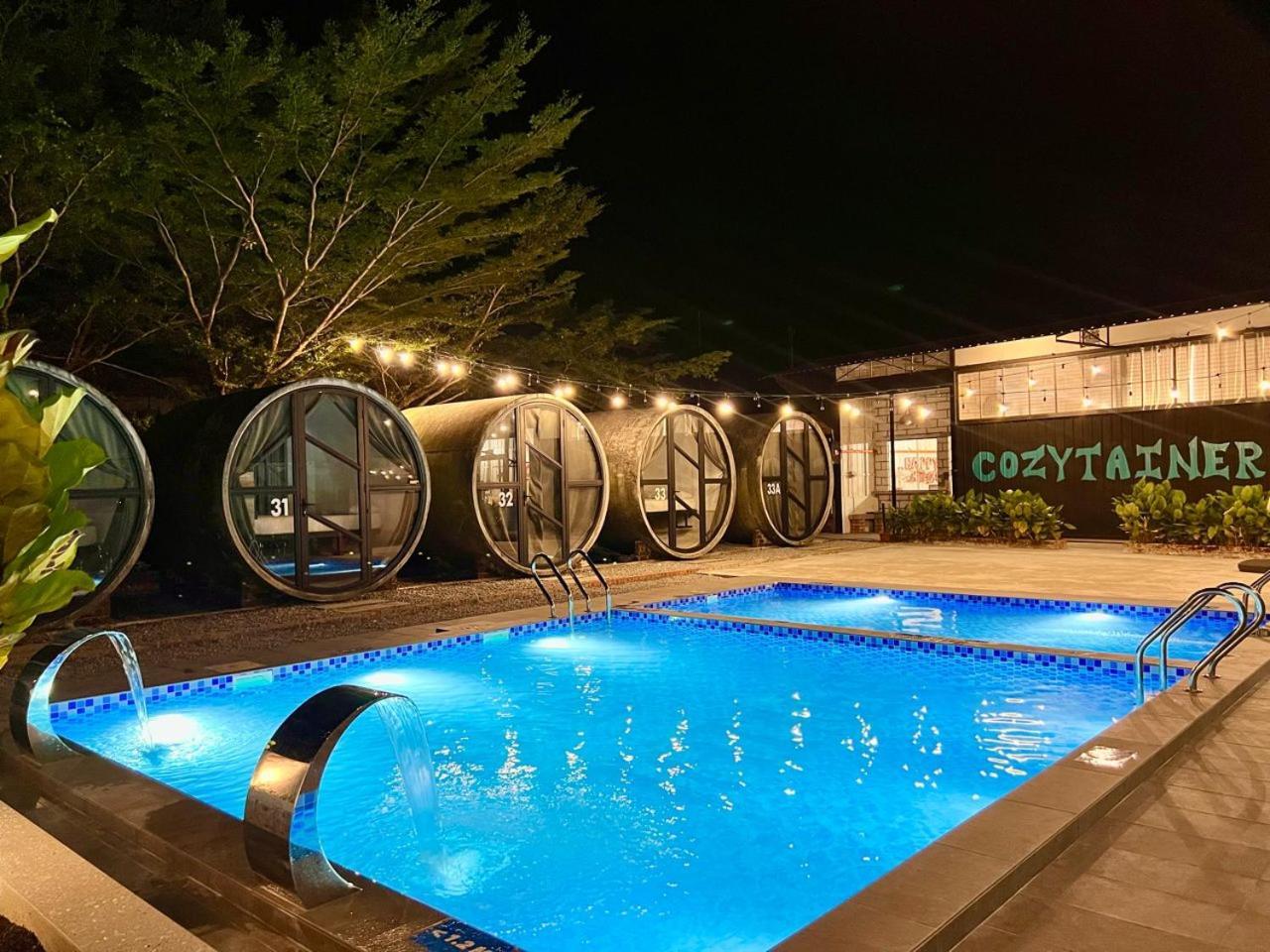 The Cozytainer Hotel Taiping Exterior photo